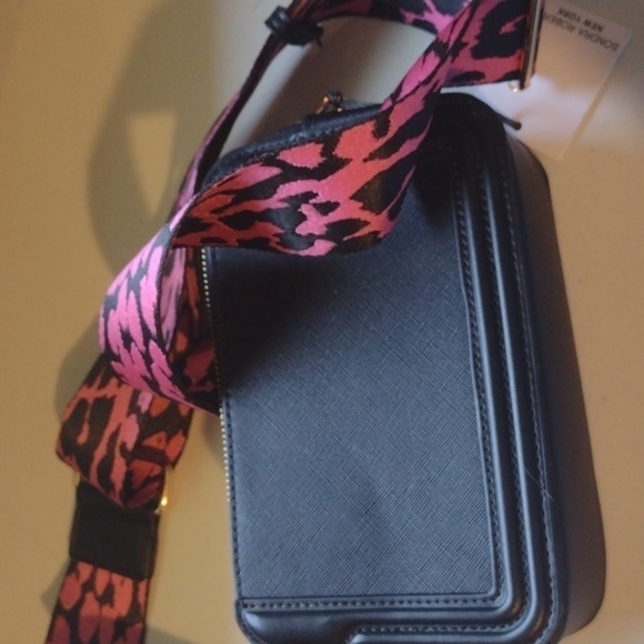 Sondra Roberts crossbody black and leopard print purse - Picture 1 of 16